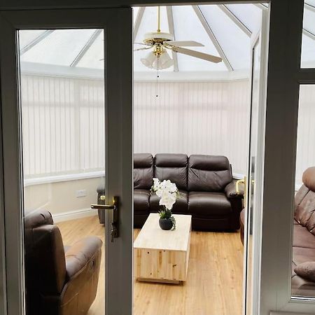 5-Bedroom Cottage In Healing, Grimsby Екстер'єр фото