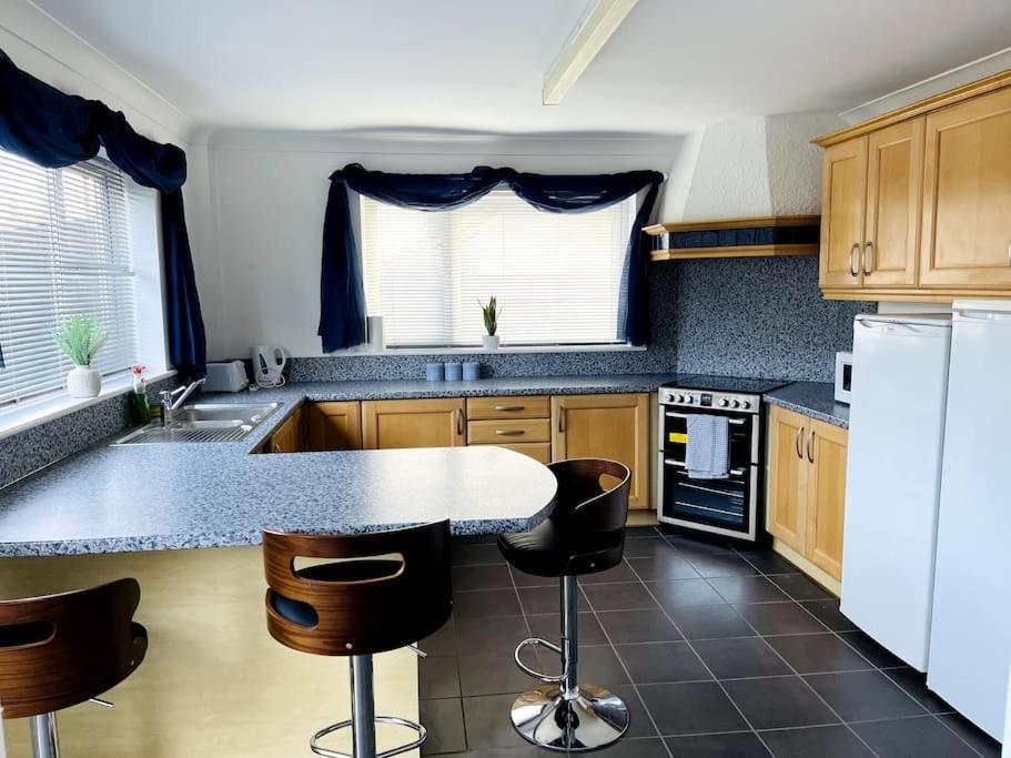 5-Bedroom Cottage In Healing, Grimsby Екстер'єр фото